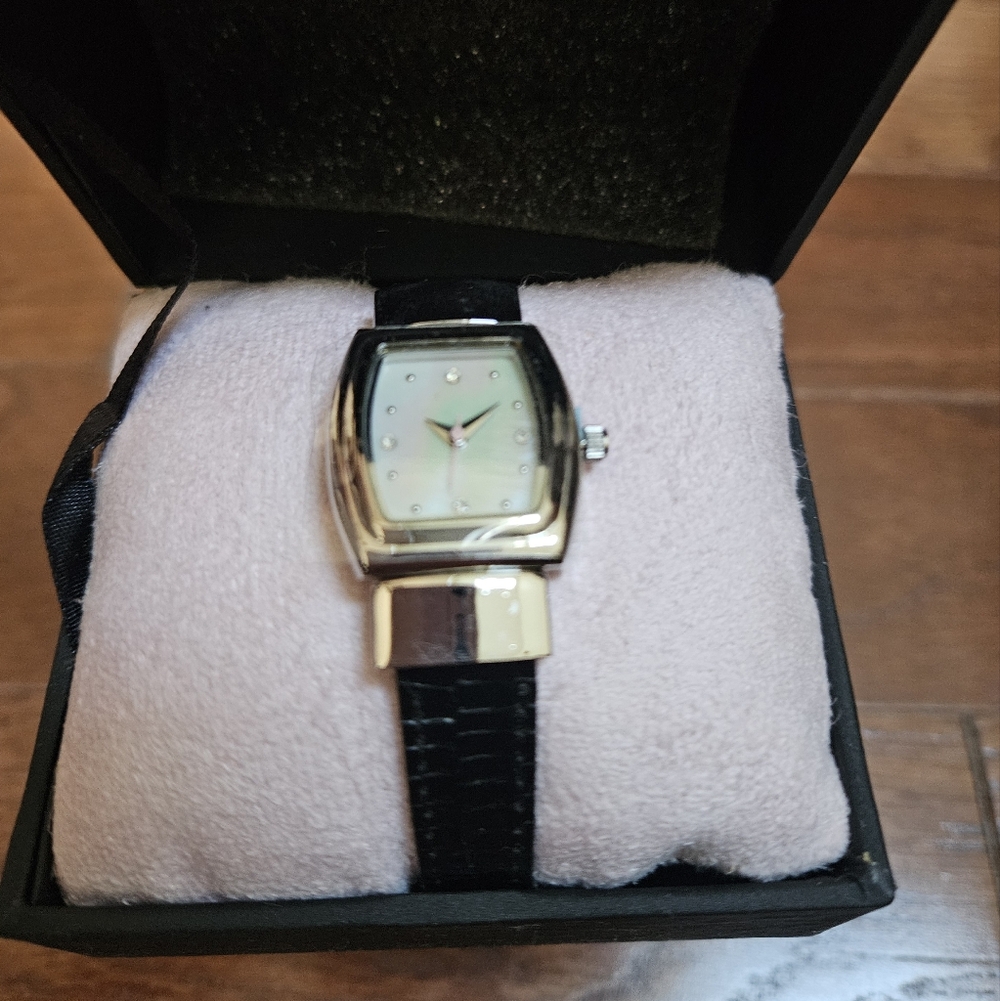 Mary Kay gold watch
